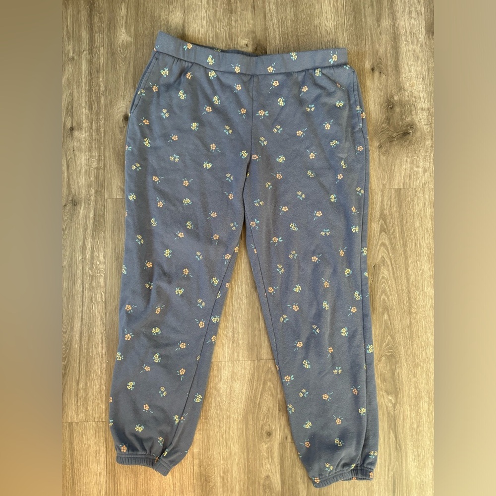 Blue Colsie sign large sweatpants with floral print